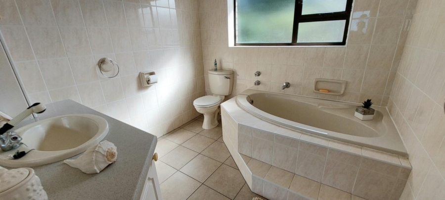 4 Bedroom Property for Sale in Glen Stewart Eastern Cape
